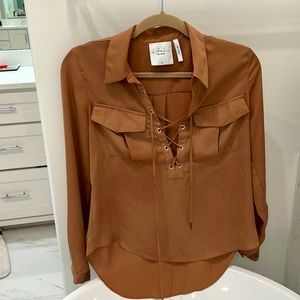 Coco Brown , front tie top with front pockets